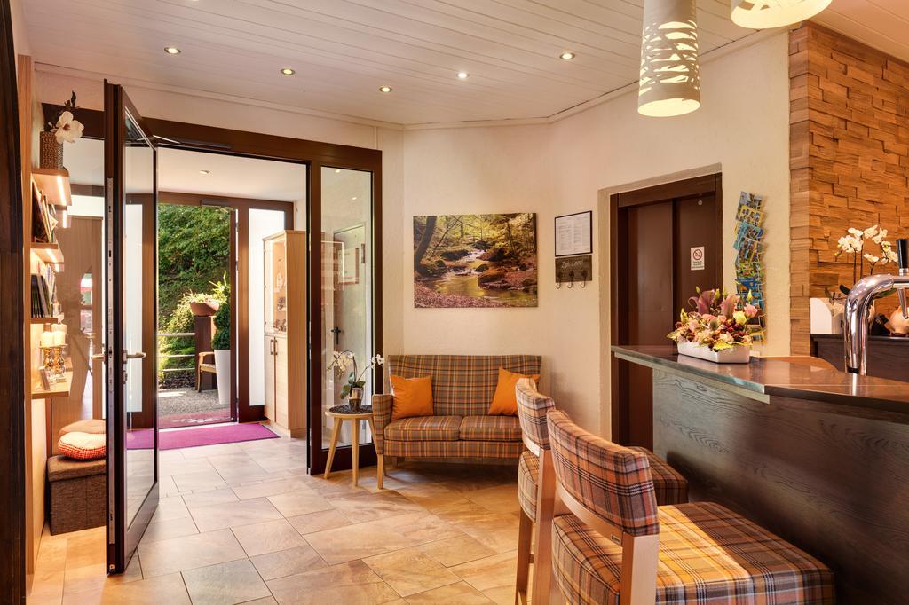 Hotel Die Kleine Blume Erfweiler Exteriör bild